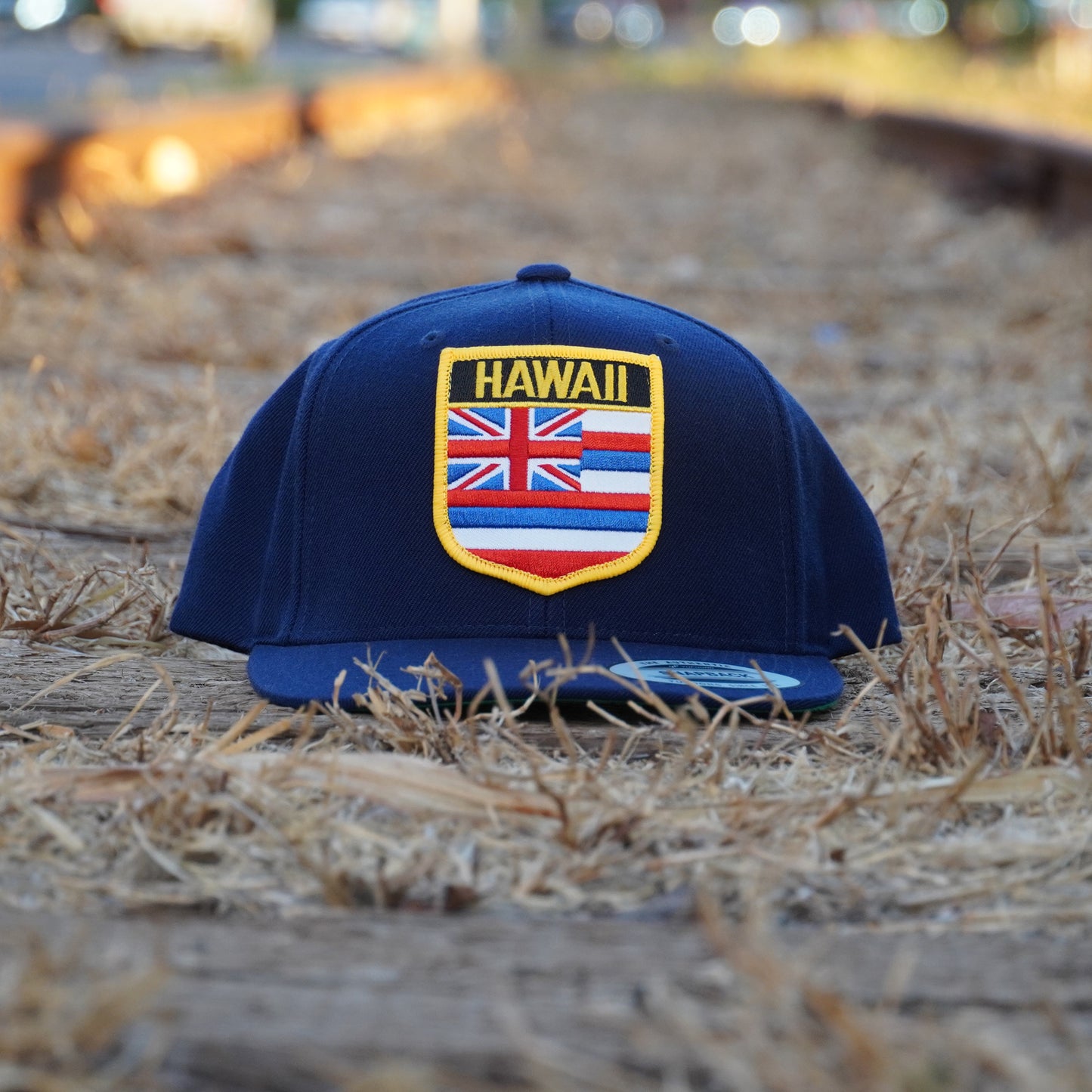 Hawaii Flag Shield Flat Bill Snap Backs(2 Colors)