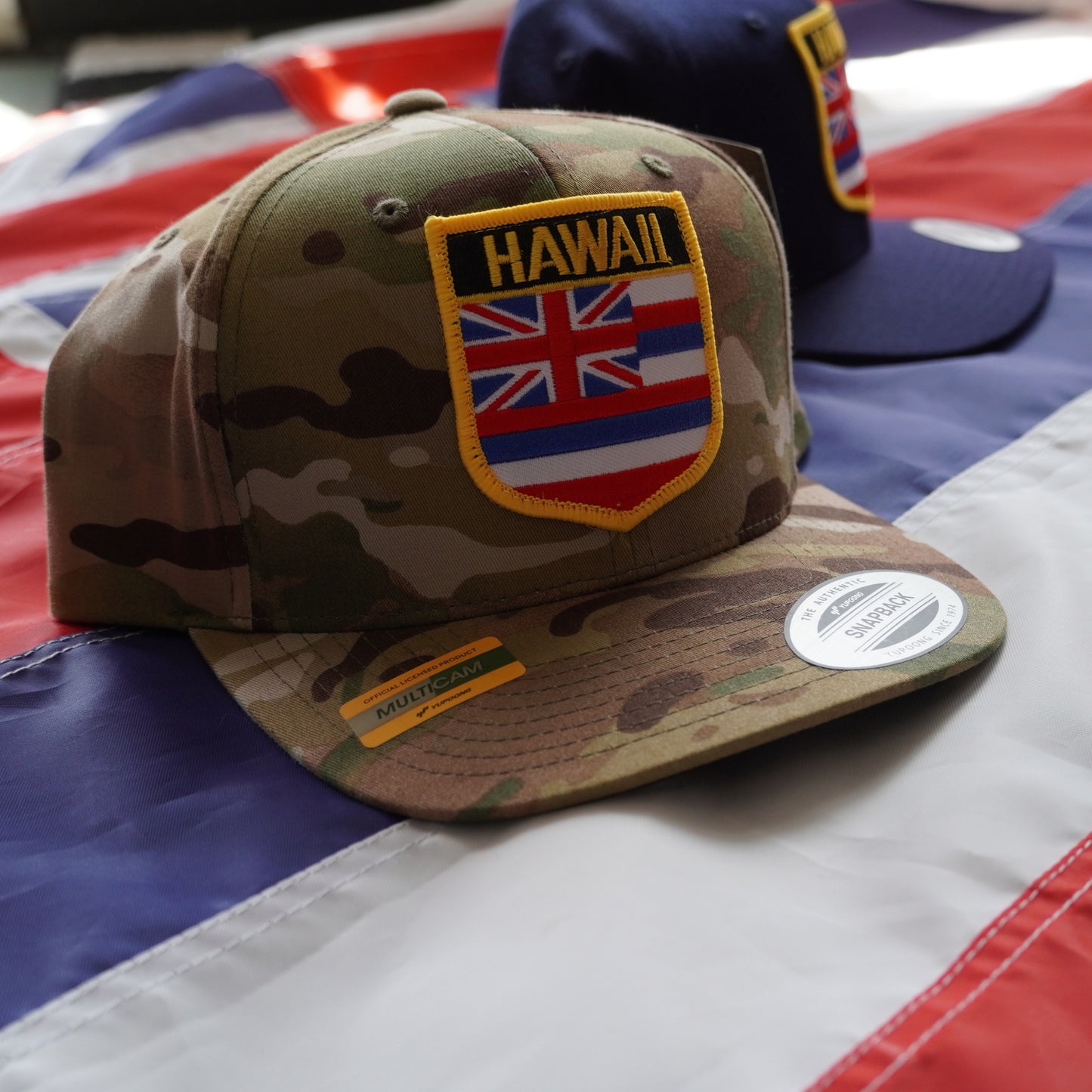 Hawaii Flag Shield Flat Bill Snap Backs(2 Colors)