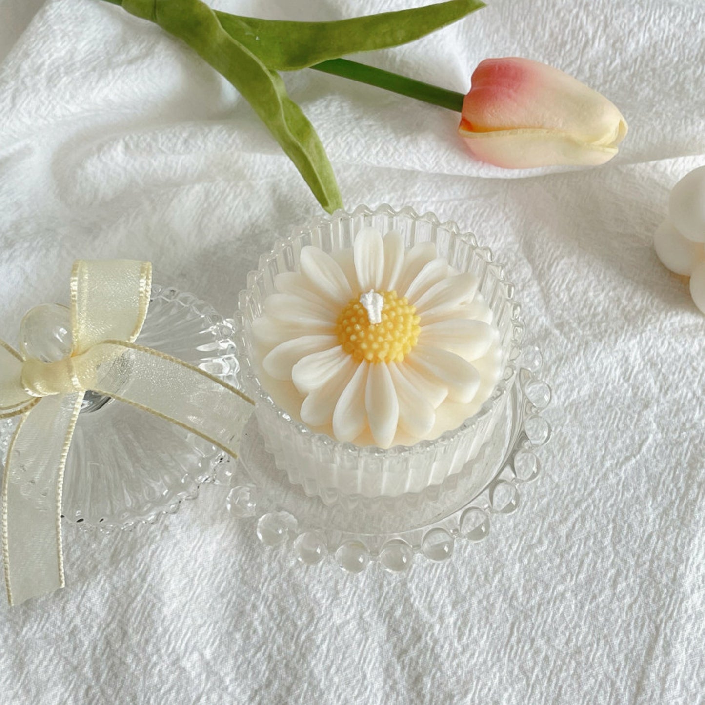 Daisy natural soy wax candle