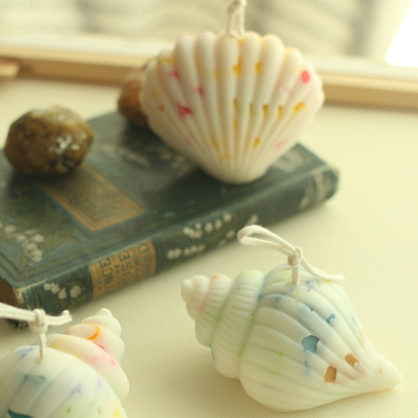 Conch & Seashell Candle